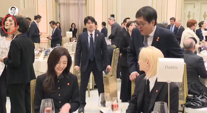  【深度拆解】李富真国宴着装：职业化穿搭背后的女性领导力哲学 企业服务